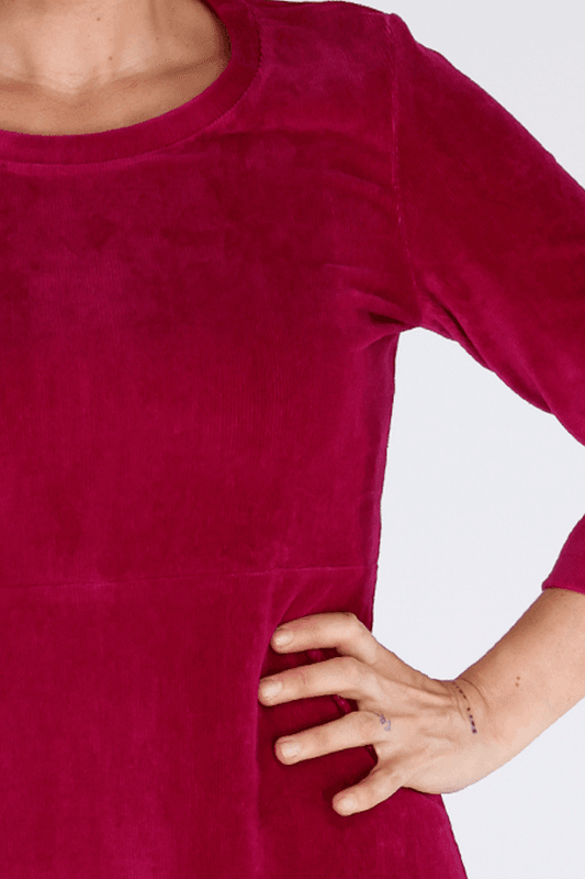 Elli klänning babycord cerice