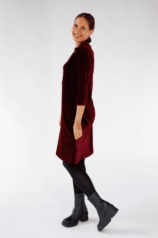 Elli klänning babycord bourdeaux 