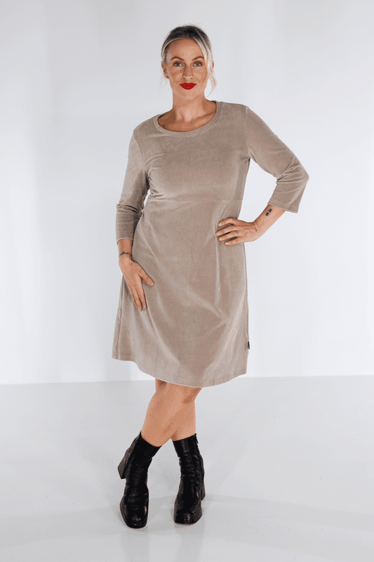 Elli klänning beige babycord 