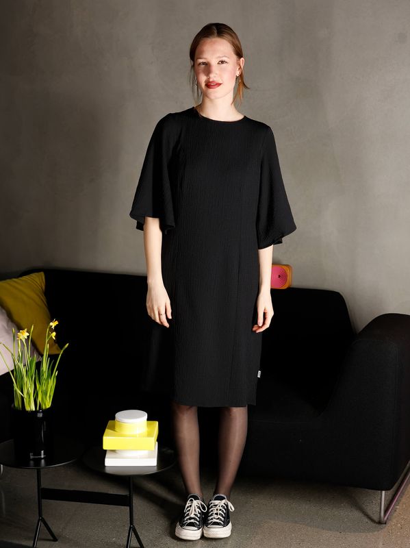 Perdy svart klänning