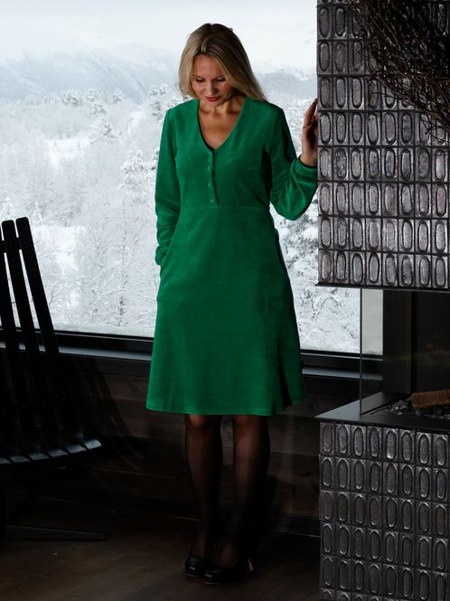 Huvudbild Janka grön velourklänning