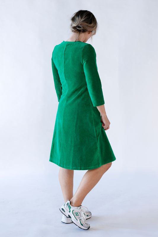 Elli klänning babycord grön