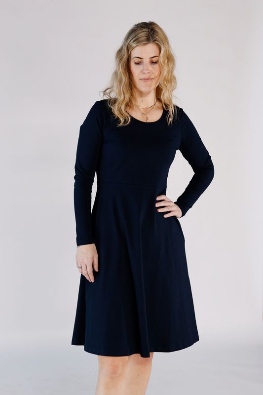 Siren marinblå basklänning