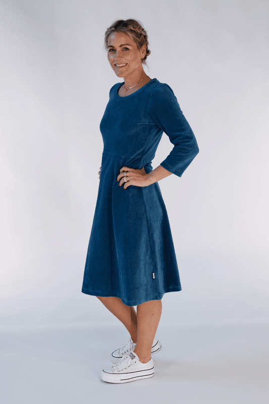 Elli petrol blå klänning babycord 