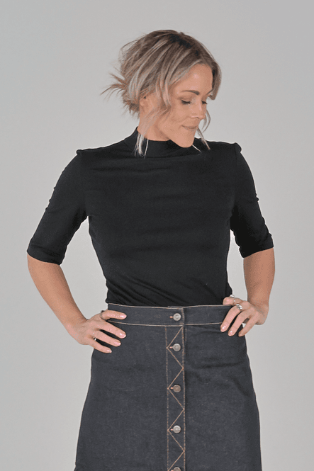 Huvudbild Pia svart  tröja 