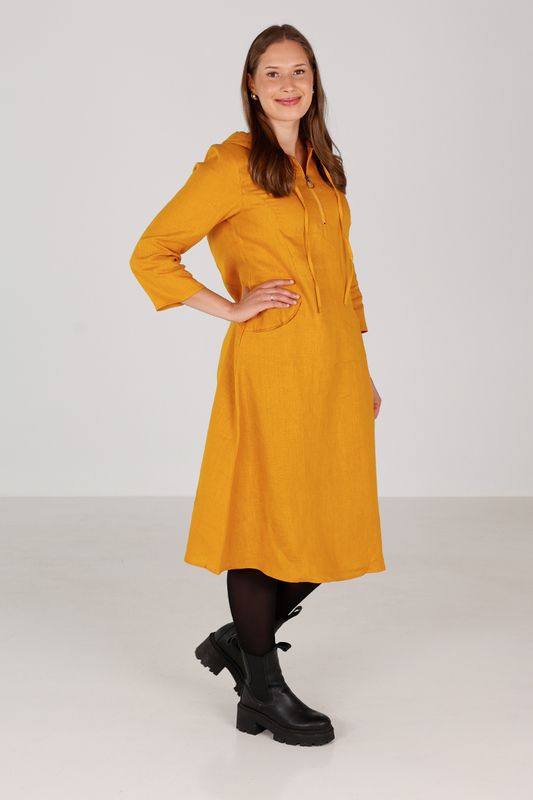 Berta oker gul sporty linneklänning