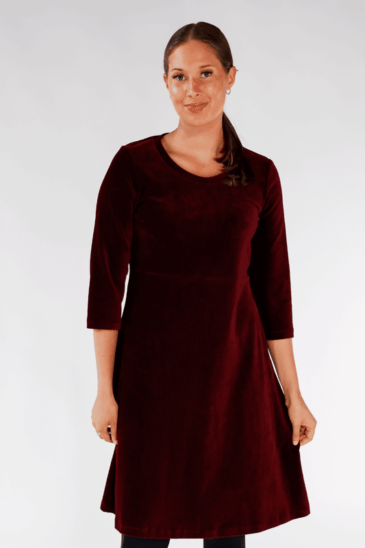 Elli klänning babycord bourdeaux 