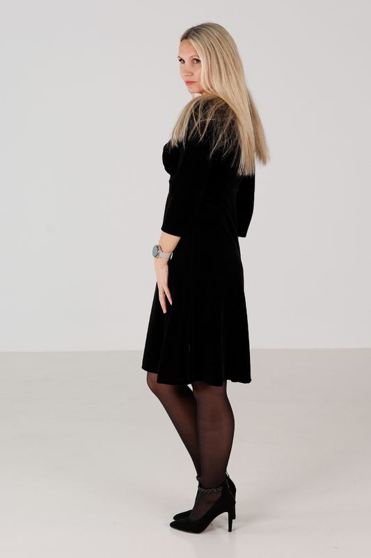 Hildur svart velurklänning