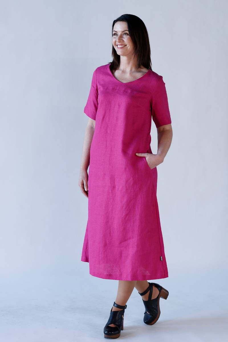 Gyda hot pink klänning i linne